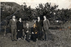 (ΚΩΣΤΑΣ-ΕΛΕΝΗ)-(ΤΕΛΗΣ-ΒΑΣΙΛΙΚΗ)-ΘΕΟΔΩΡΟΣ και ΓΙΩΡΓΟΣ ΛΑΛΙΩΤΗΣ